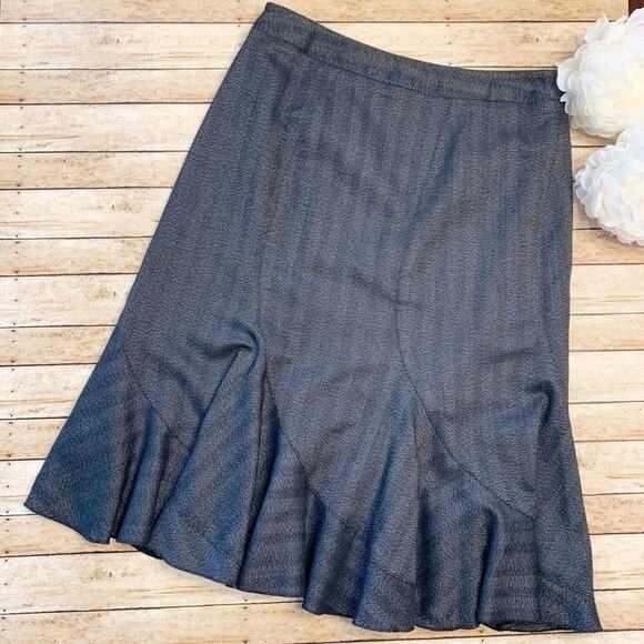 Atelier Flounce Hem Herringbone Pencil Skirt - Picture 2 of 6